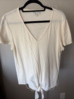 Cream V-Neck Tie-Hem Short Sleeve Top
